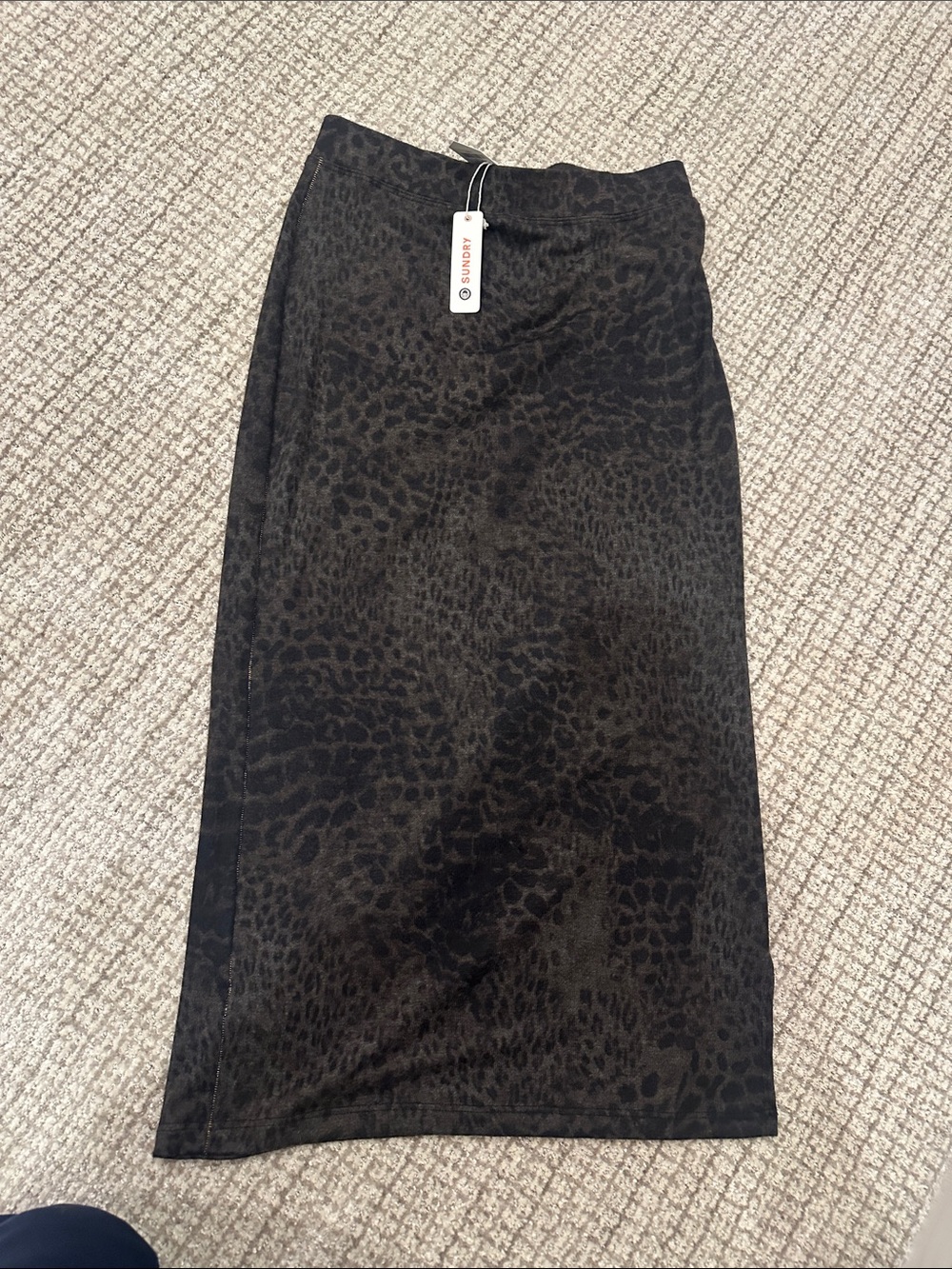 Sundry Black and brown leopard -Print Pencil Skirt cotton with a small slit